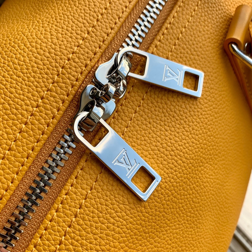 L*ouis V*uitton Top Bag