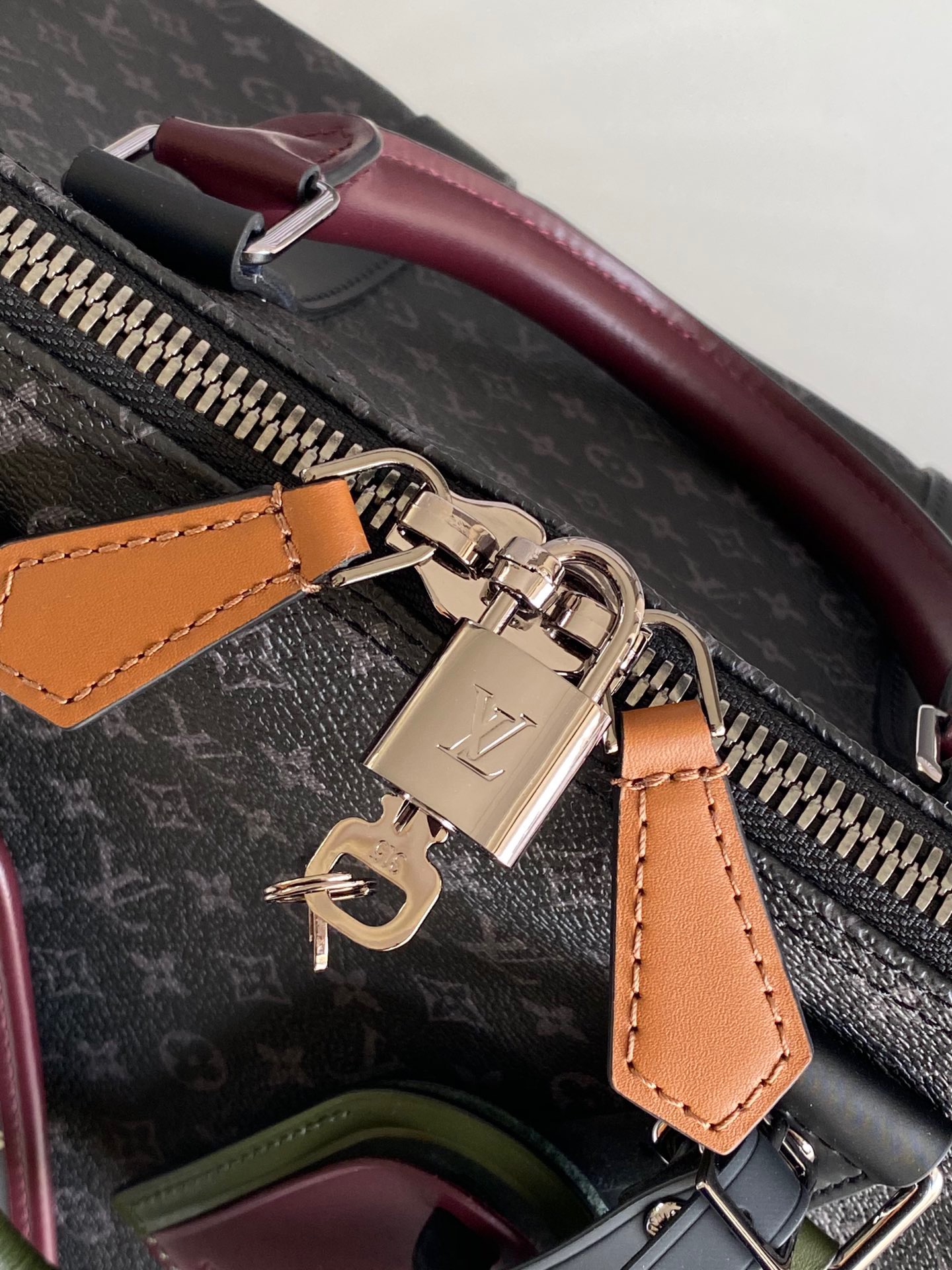 L*ouis V*uitton Top Bag