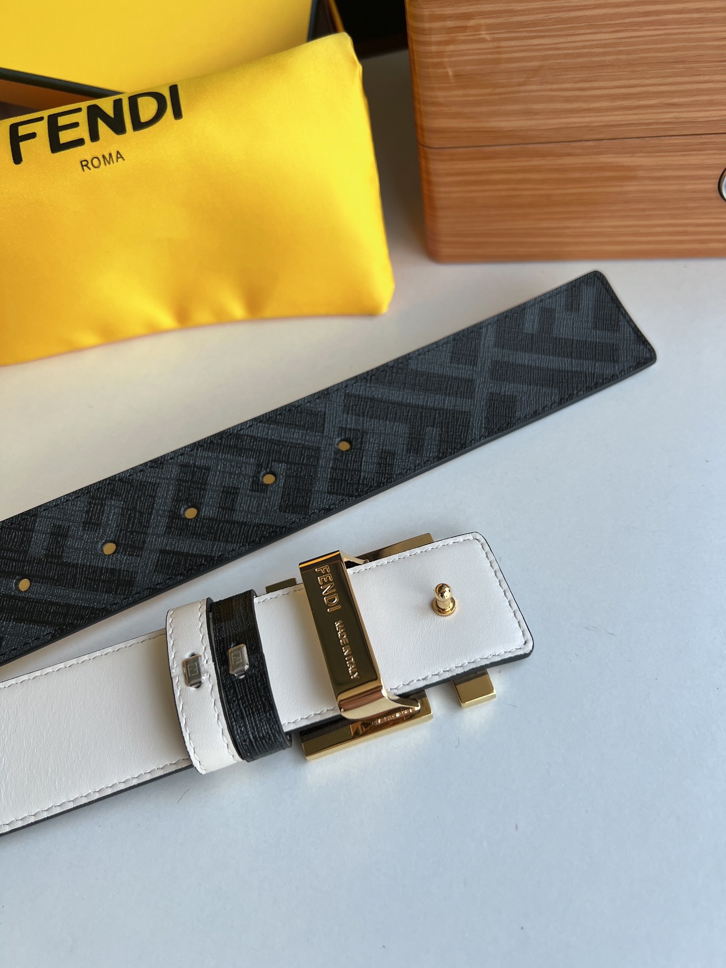 L*ouis V*uitton Top Version 40MM