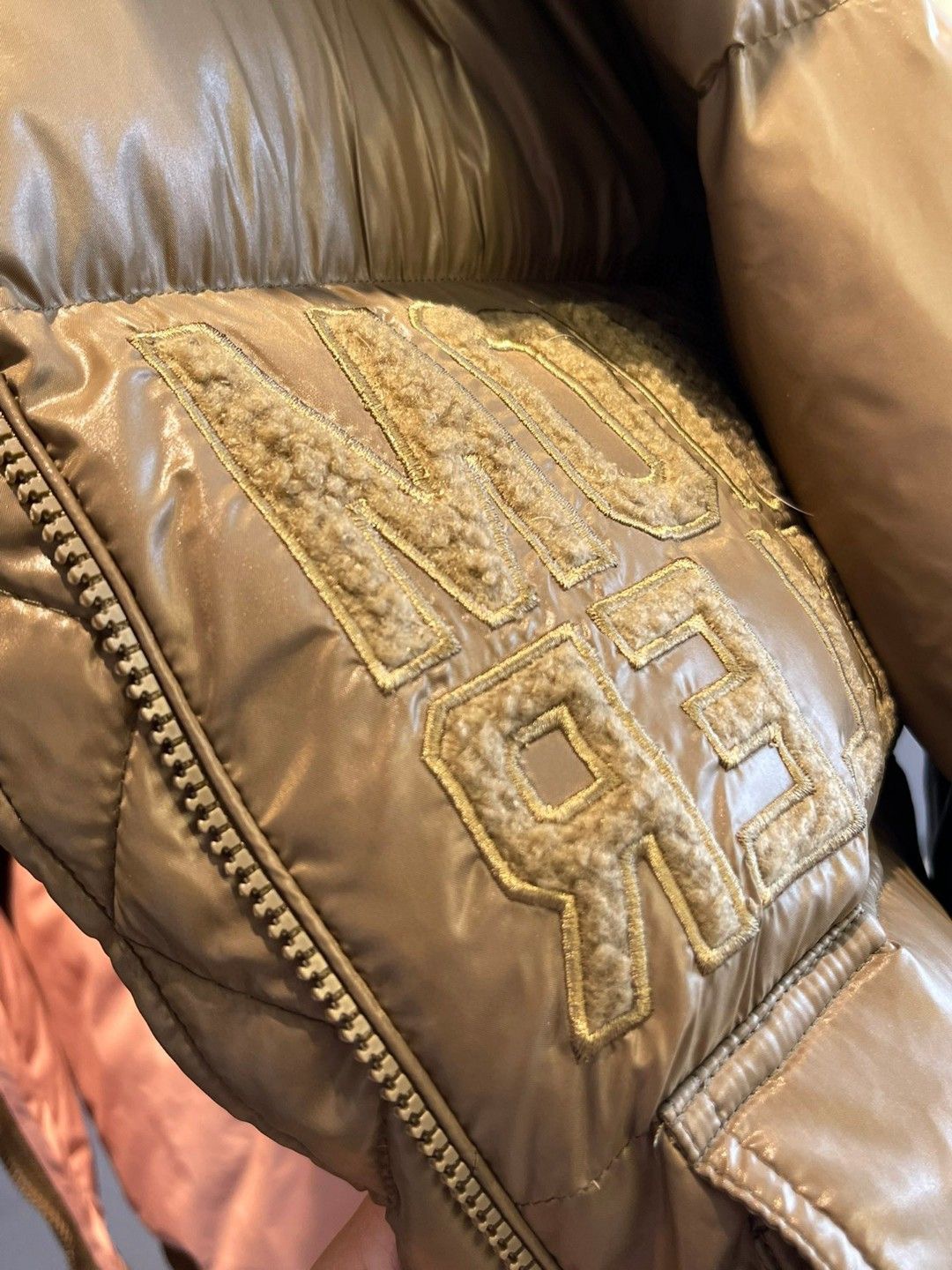 Women Jacket/Sweater Top Quality