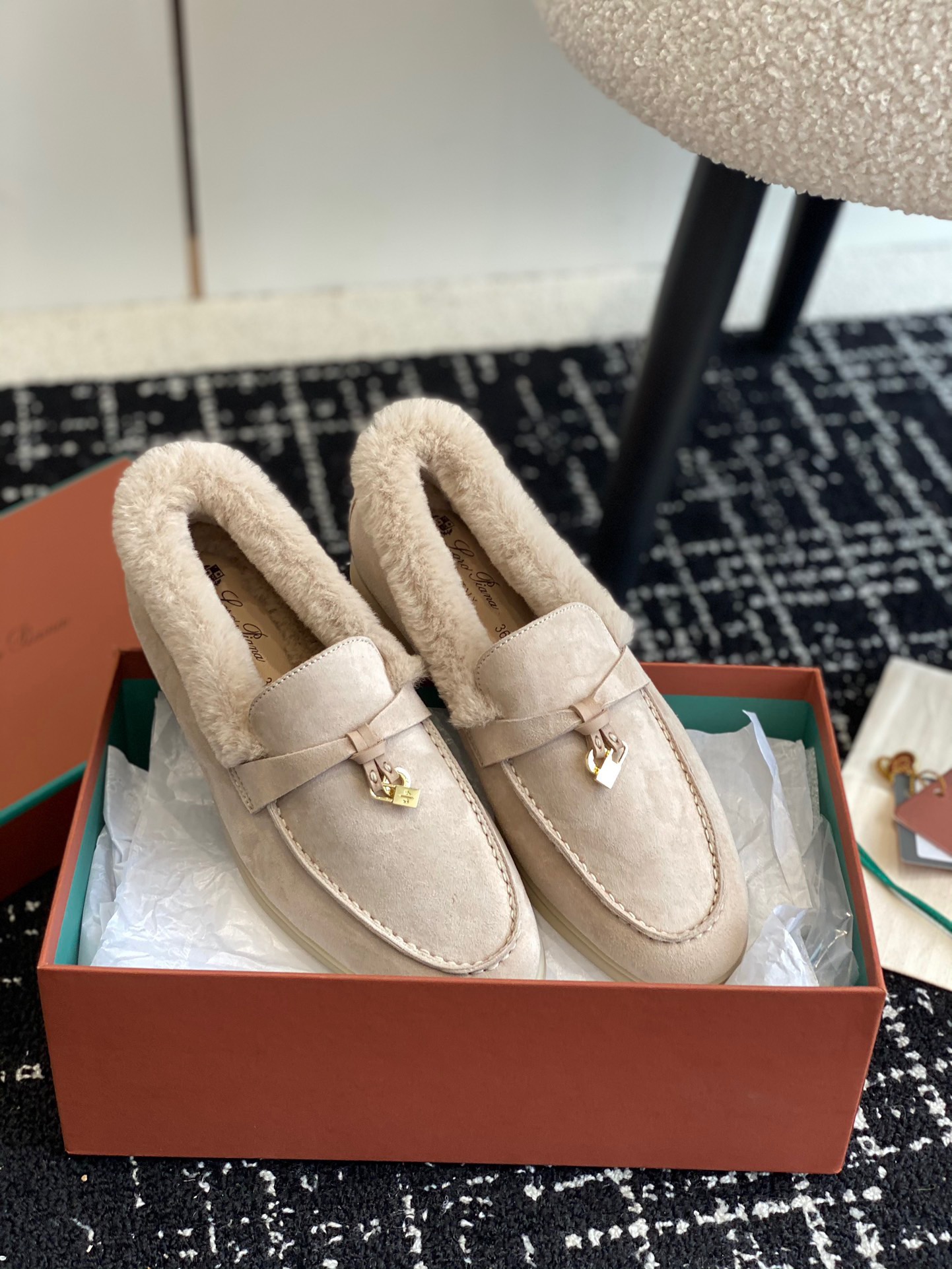 Women L*oro P*iana Top Loafer （）