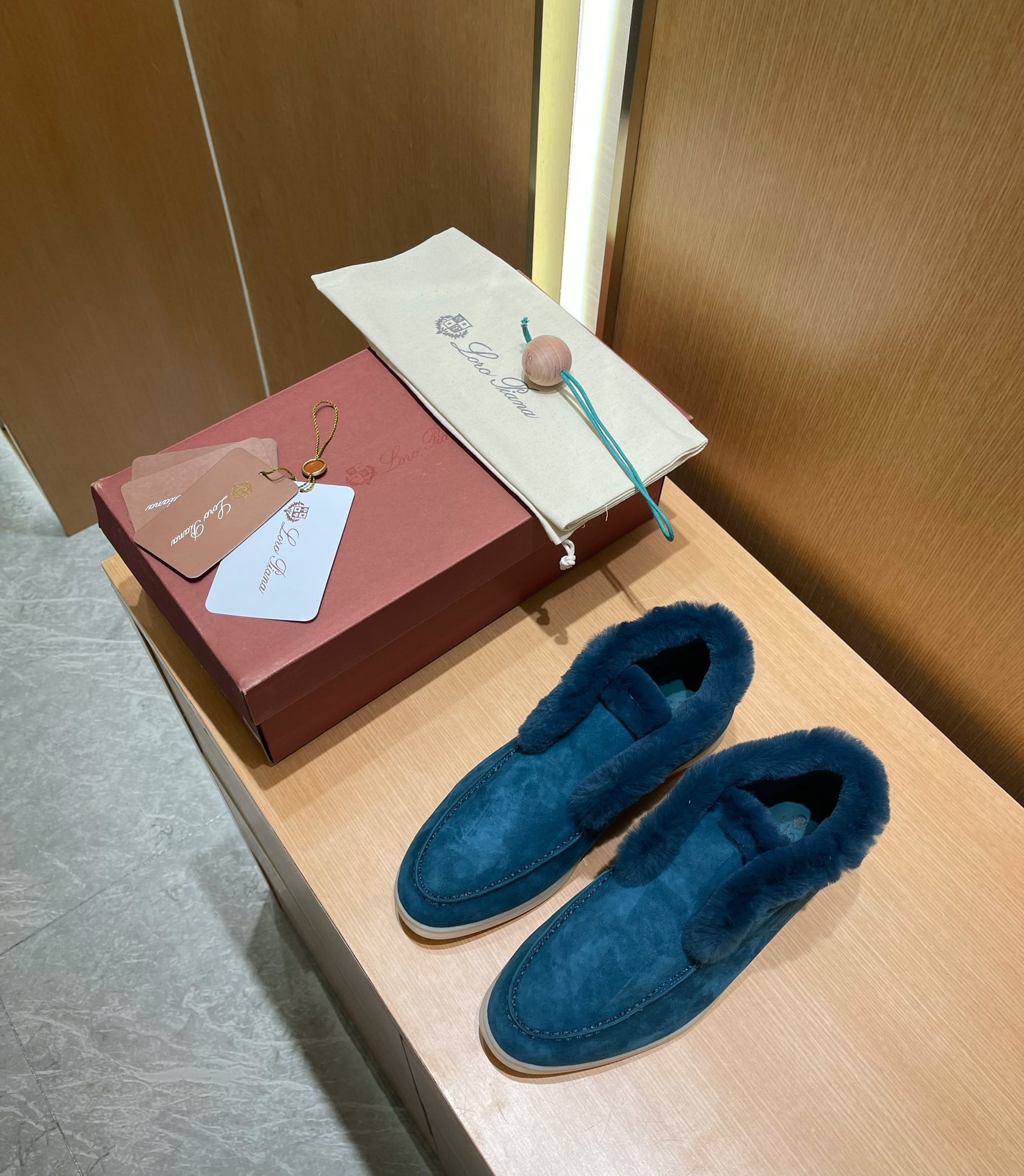 Women L*oro P*iana Top Loafer （）