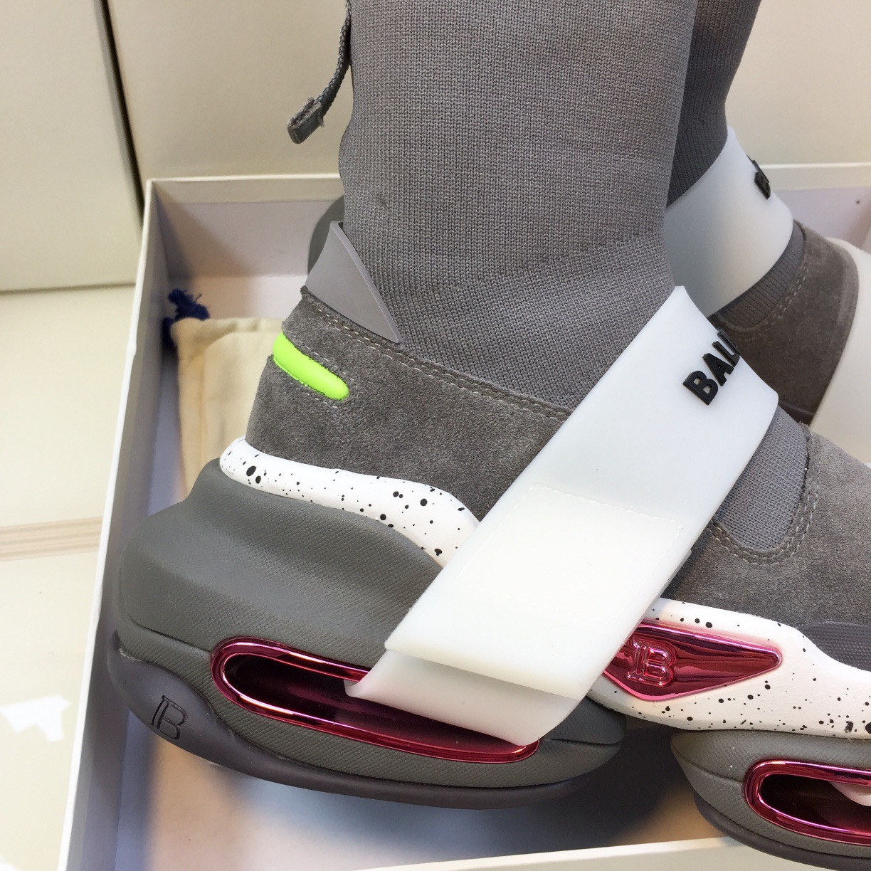 Women B*almain Top Sneaker