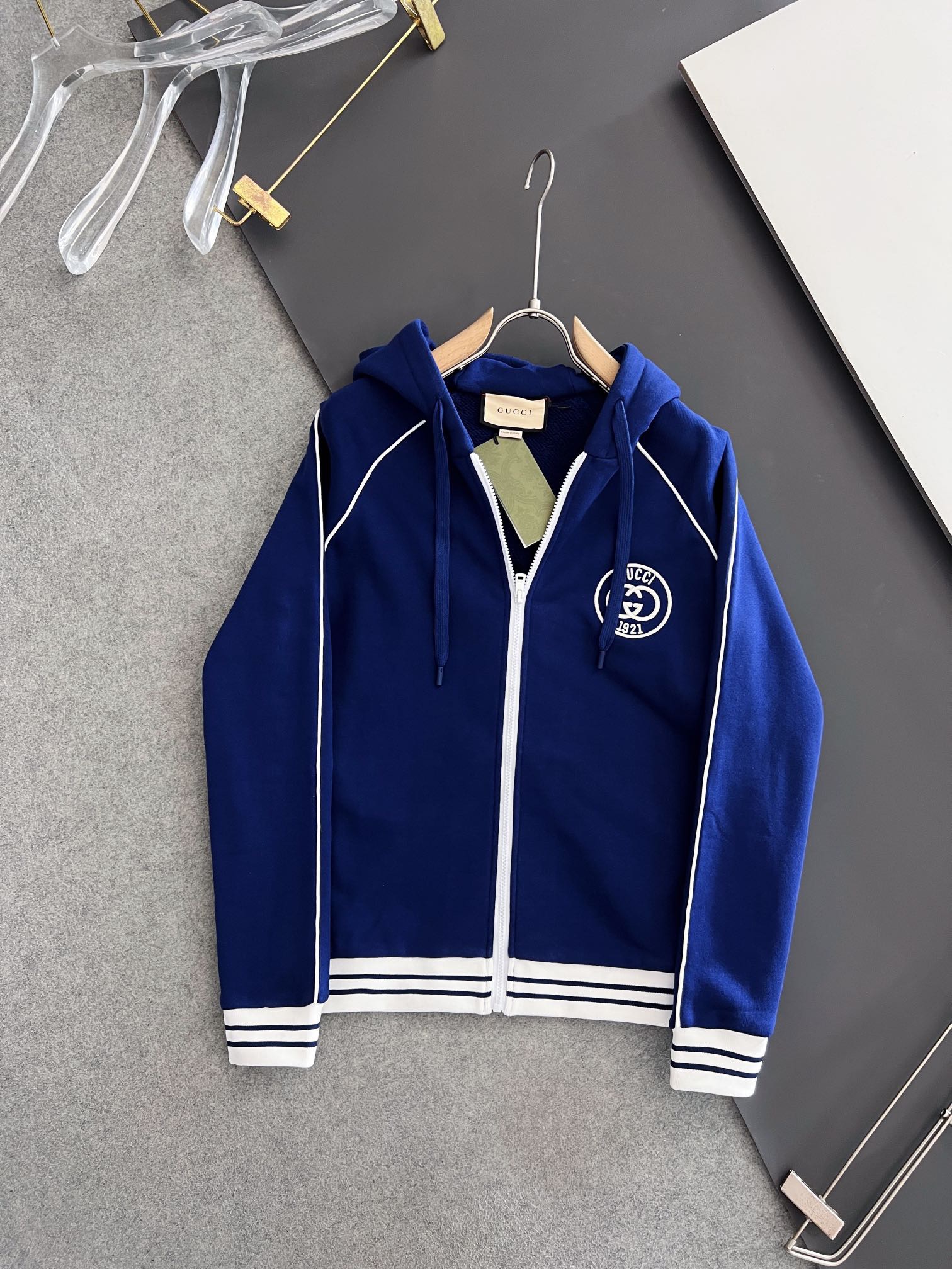 Men suits Top Quality