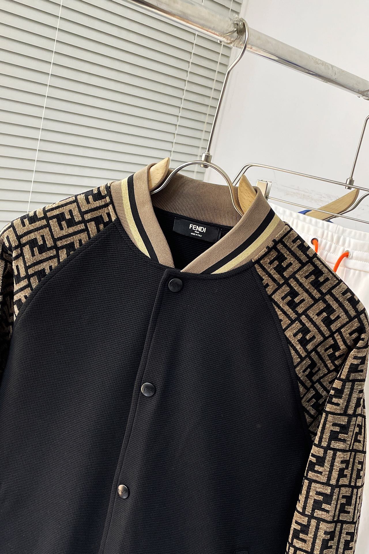 Men Jacket/Sweater Top Quality