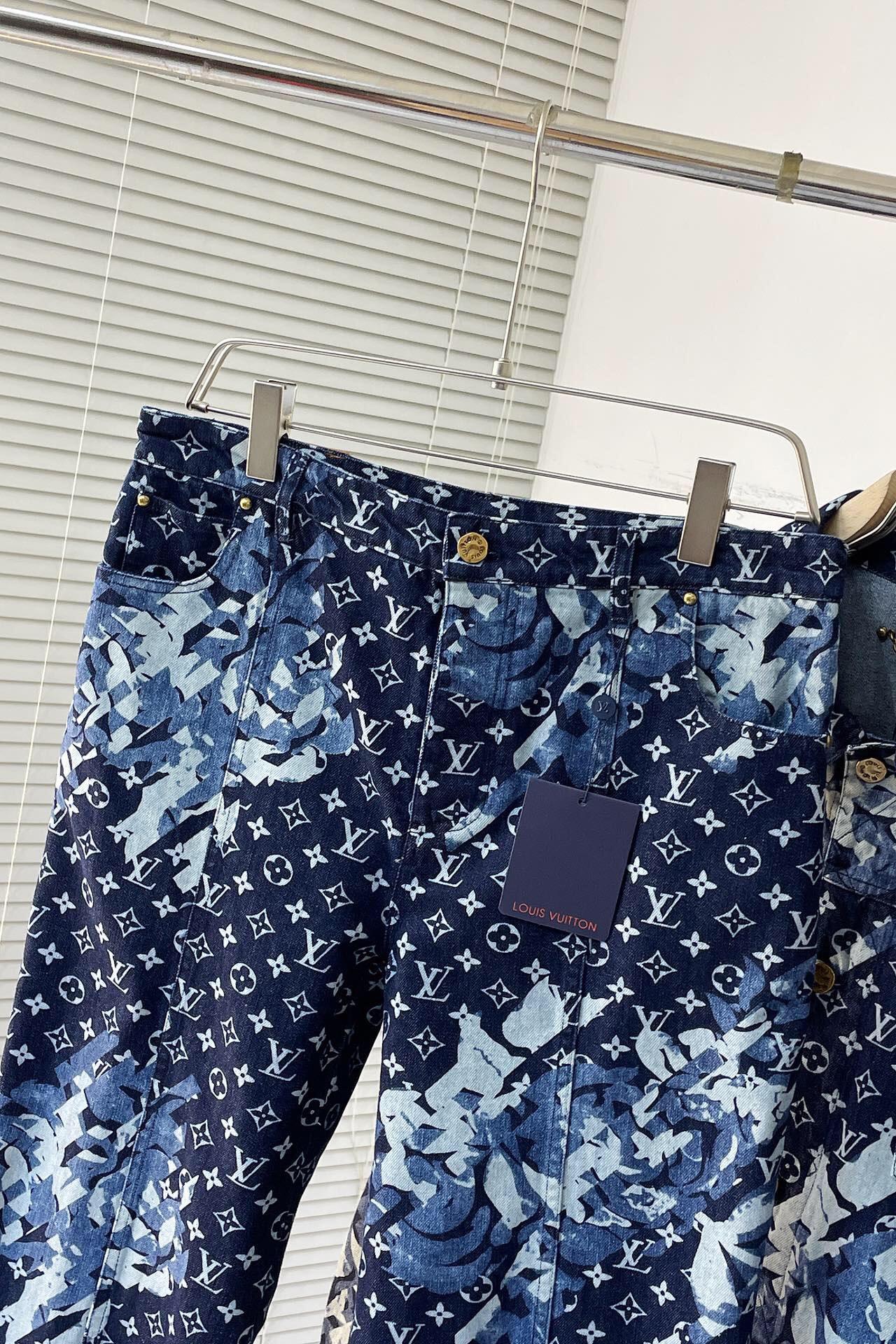 Men suits Top Quality