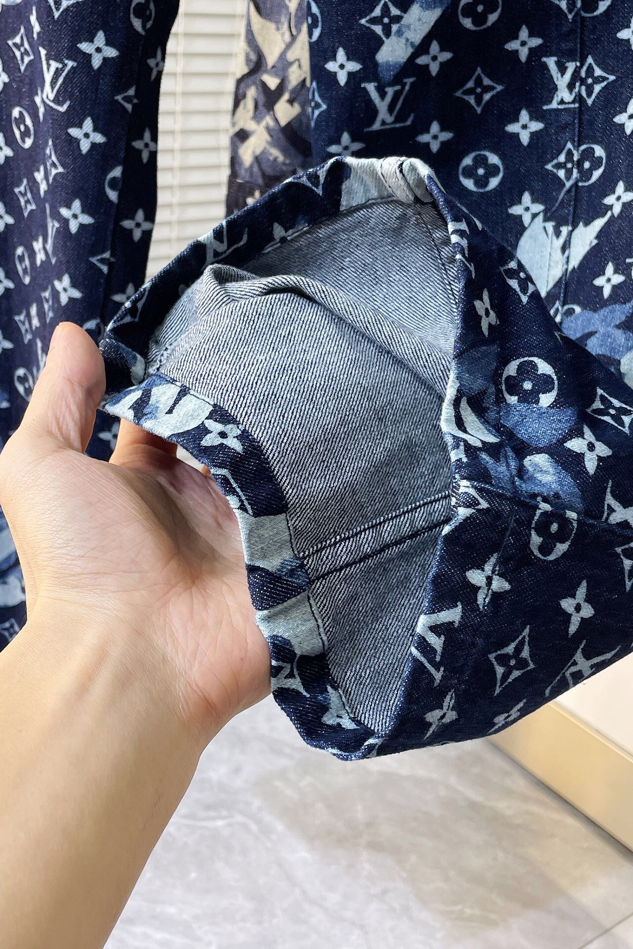 Men suits Top Quality