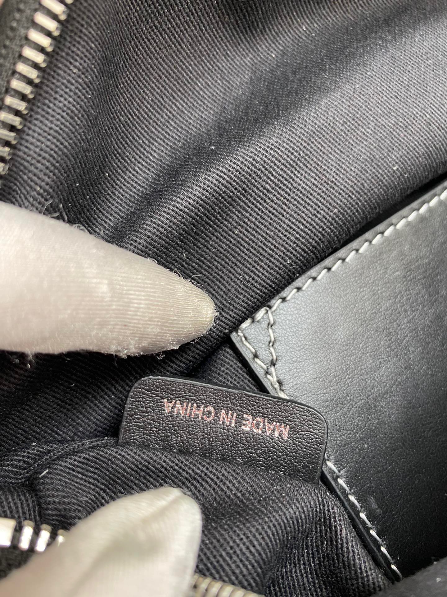 B*urberry Bag Top Quality