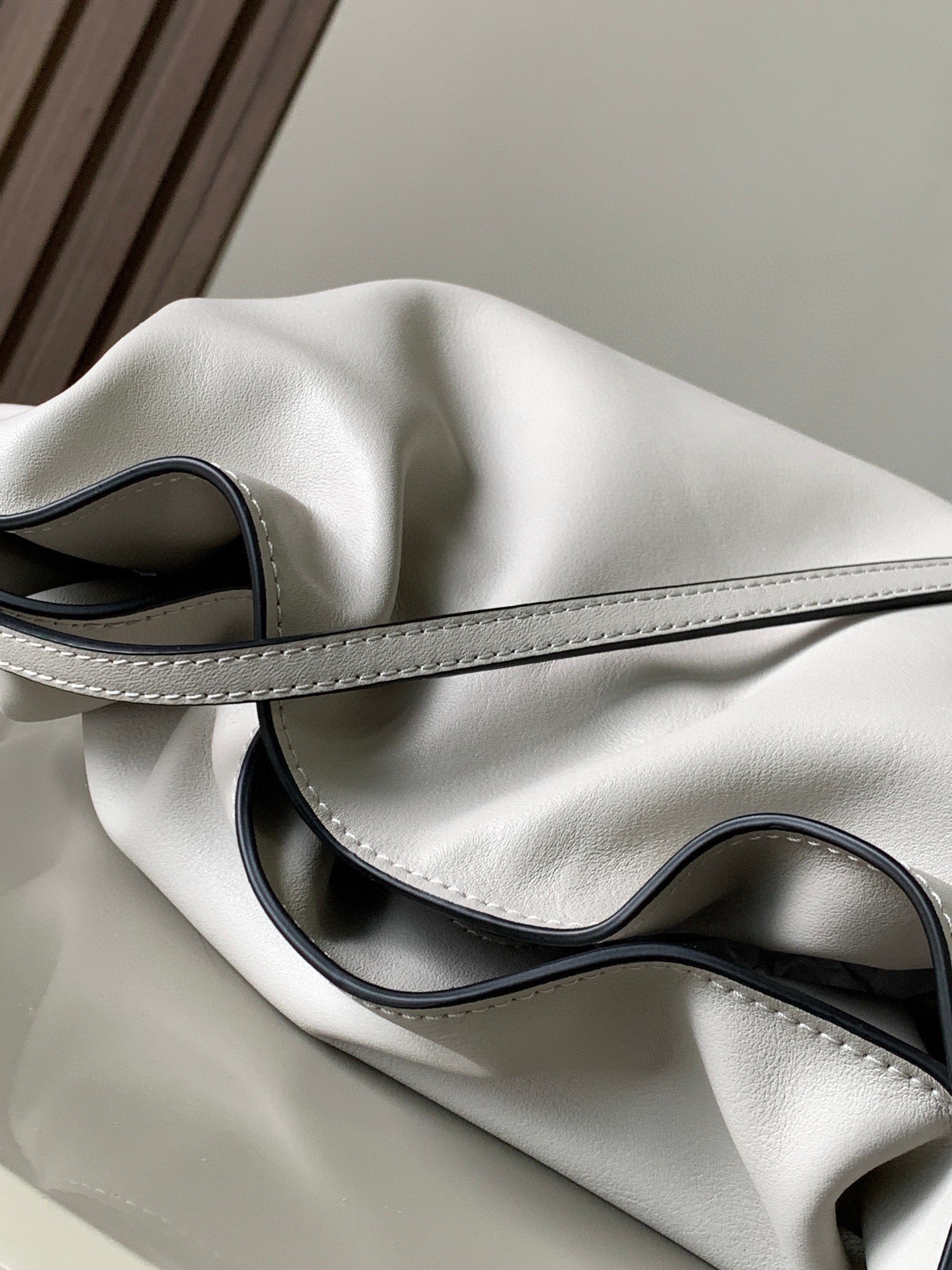 L*oewe Bag 9015 9036Top Quality