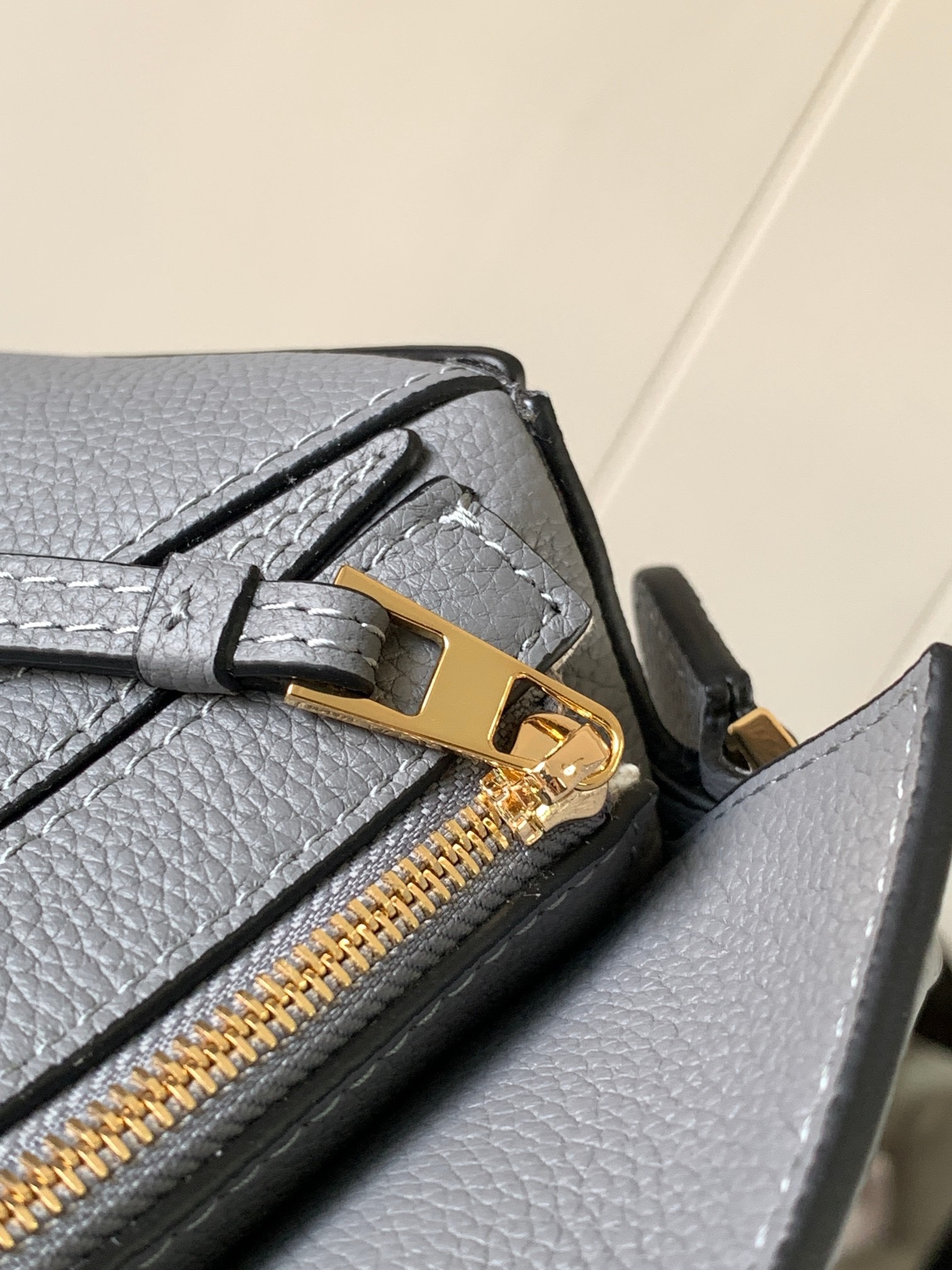 L*oewe Bag 9016 Top Quality