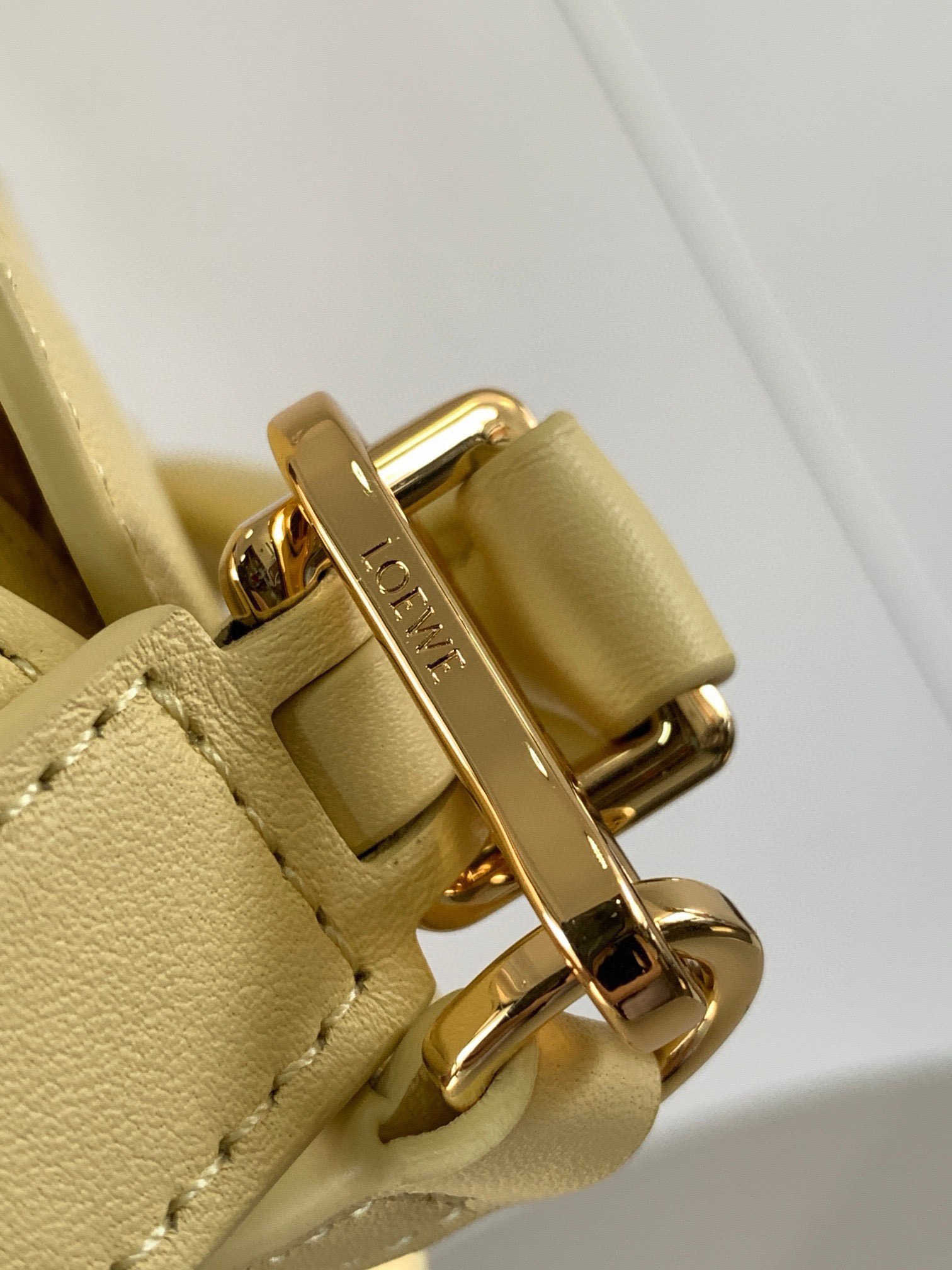 L*oewe Bag 9310 Top Quality