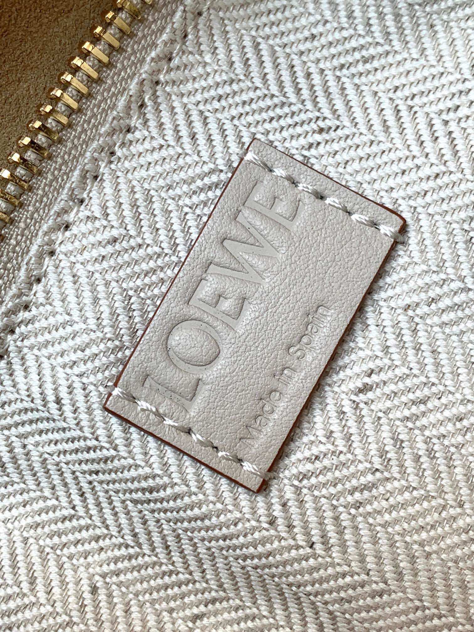 L*oewe Bag 9037 Top Quality