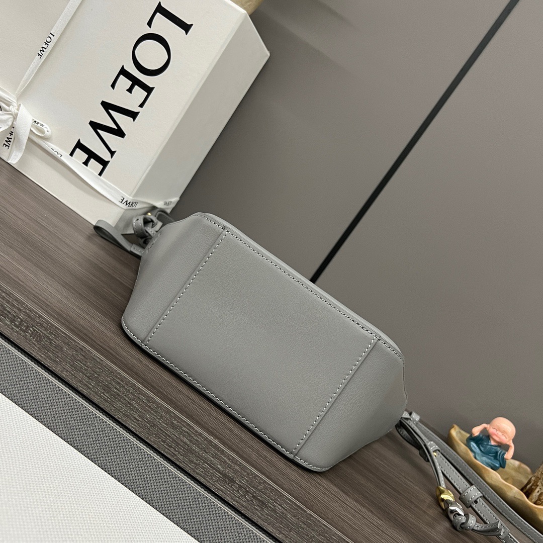 L*oewe Bag 262315 Top Quality