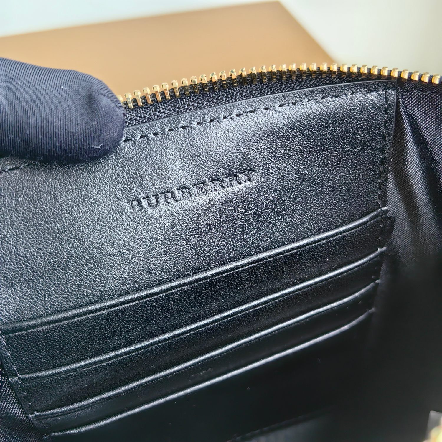 B*urberry Bag Top Quality