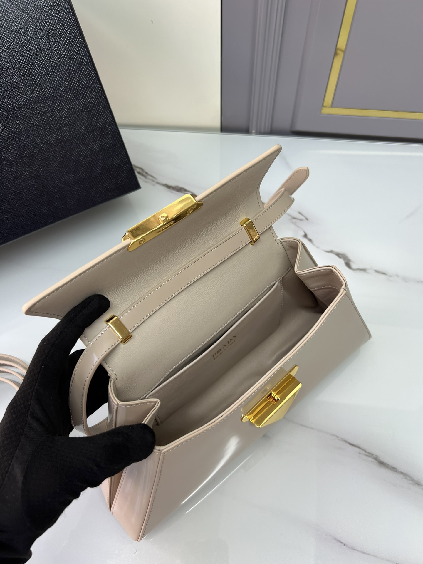 P*rada Bag Top Quality