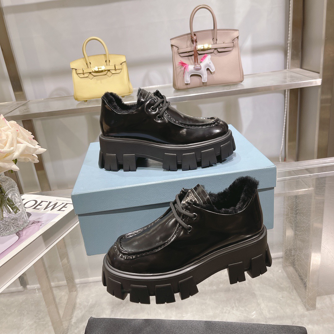 Women P*rada Top Sneaker