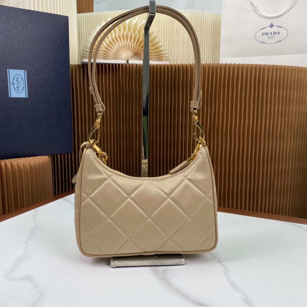 P*rada Bag Top Quality