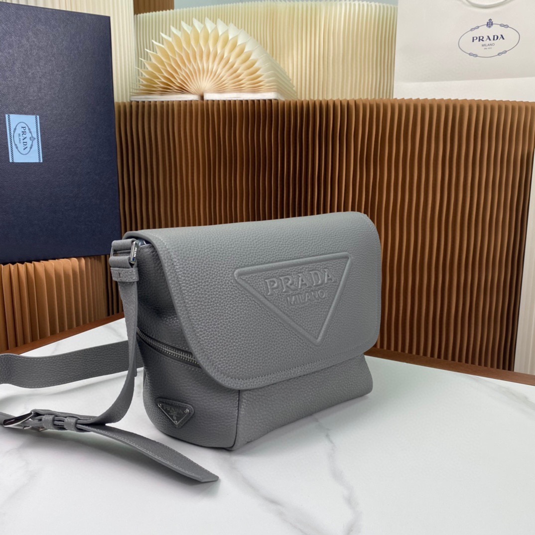 P*rada Bag Top Quality