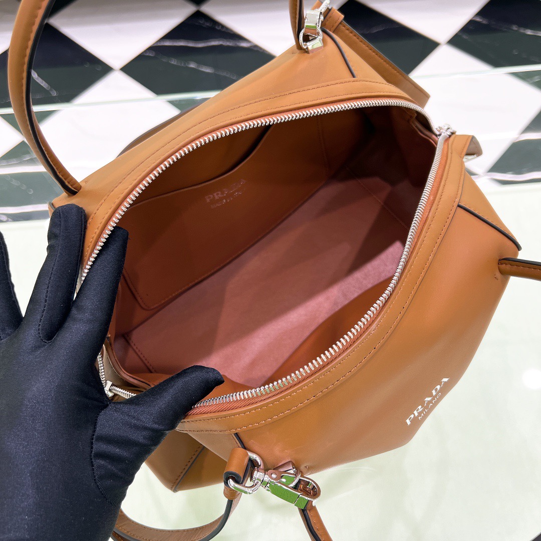 P*rada Bag Top Quality