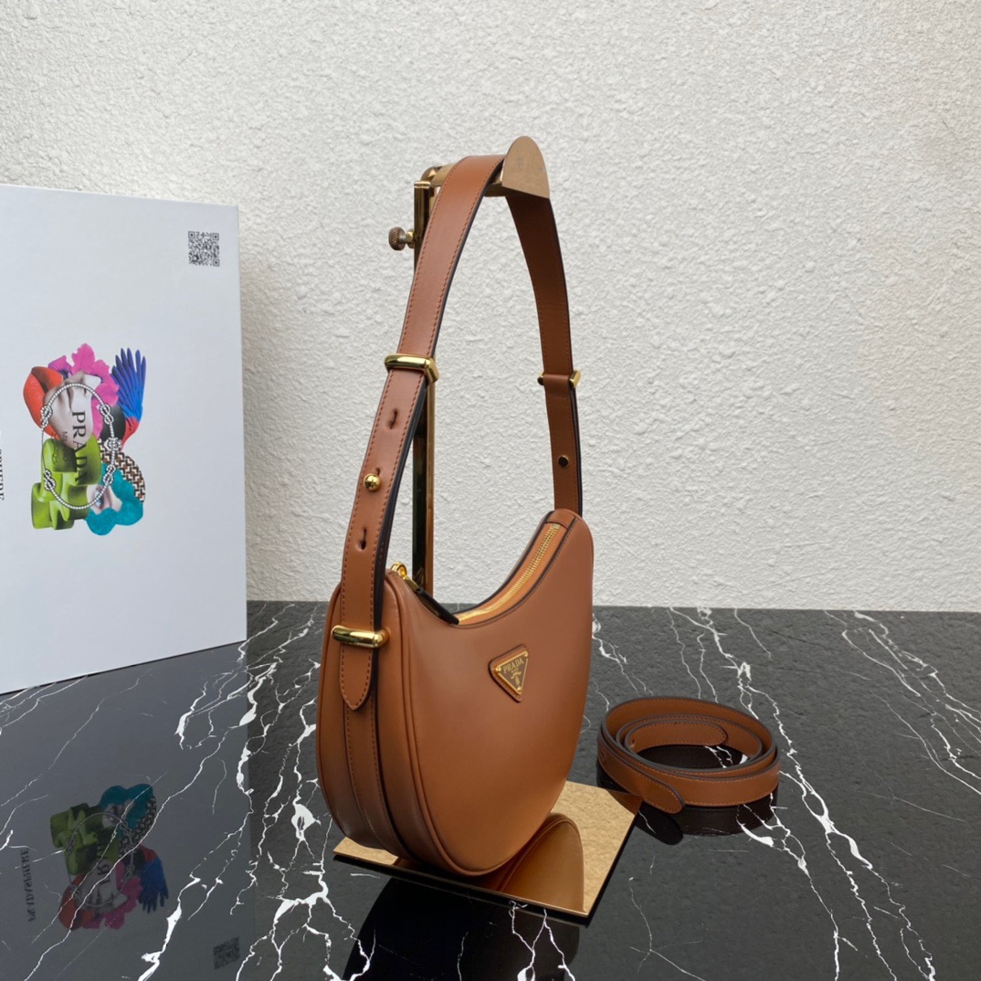 P*rada Bag Top Quality