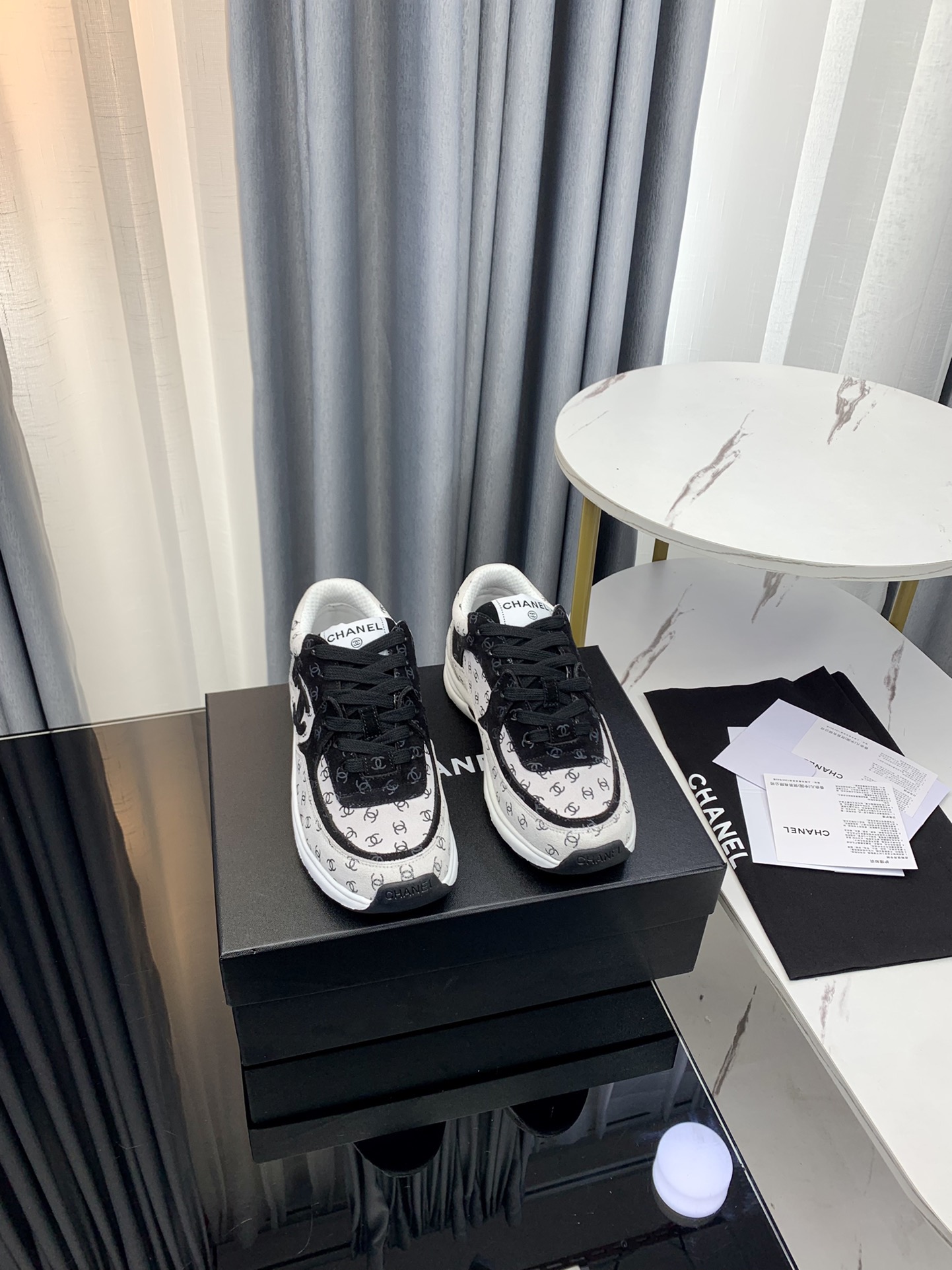 Men Women C*hanel Top Sneaker