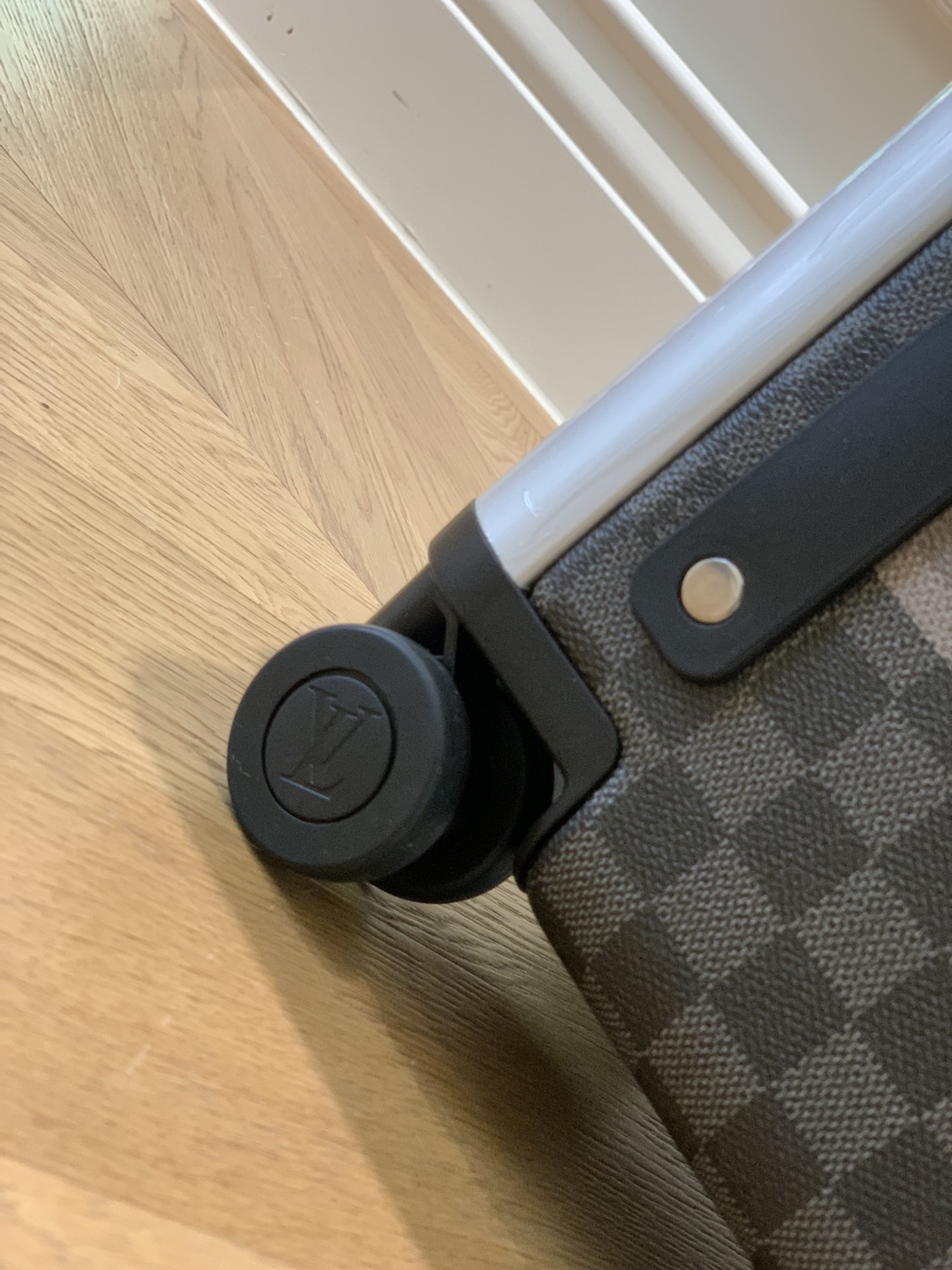 L*ouis V*uitton Luggage