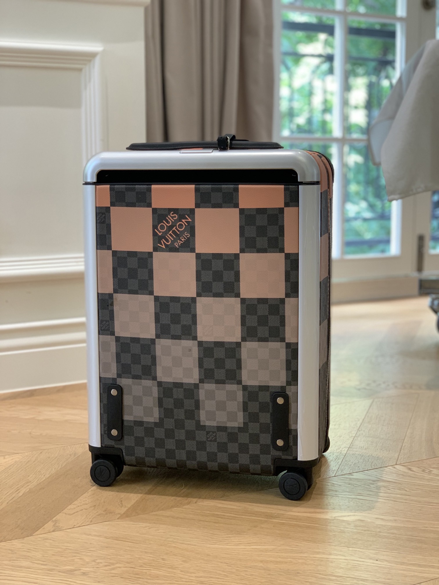 L*ouis V*uitton Luggage