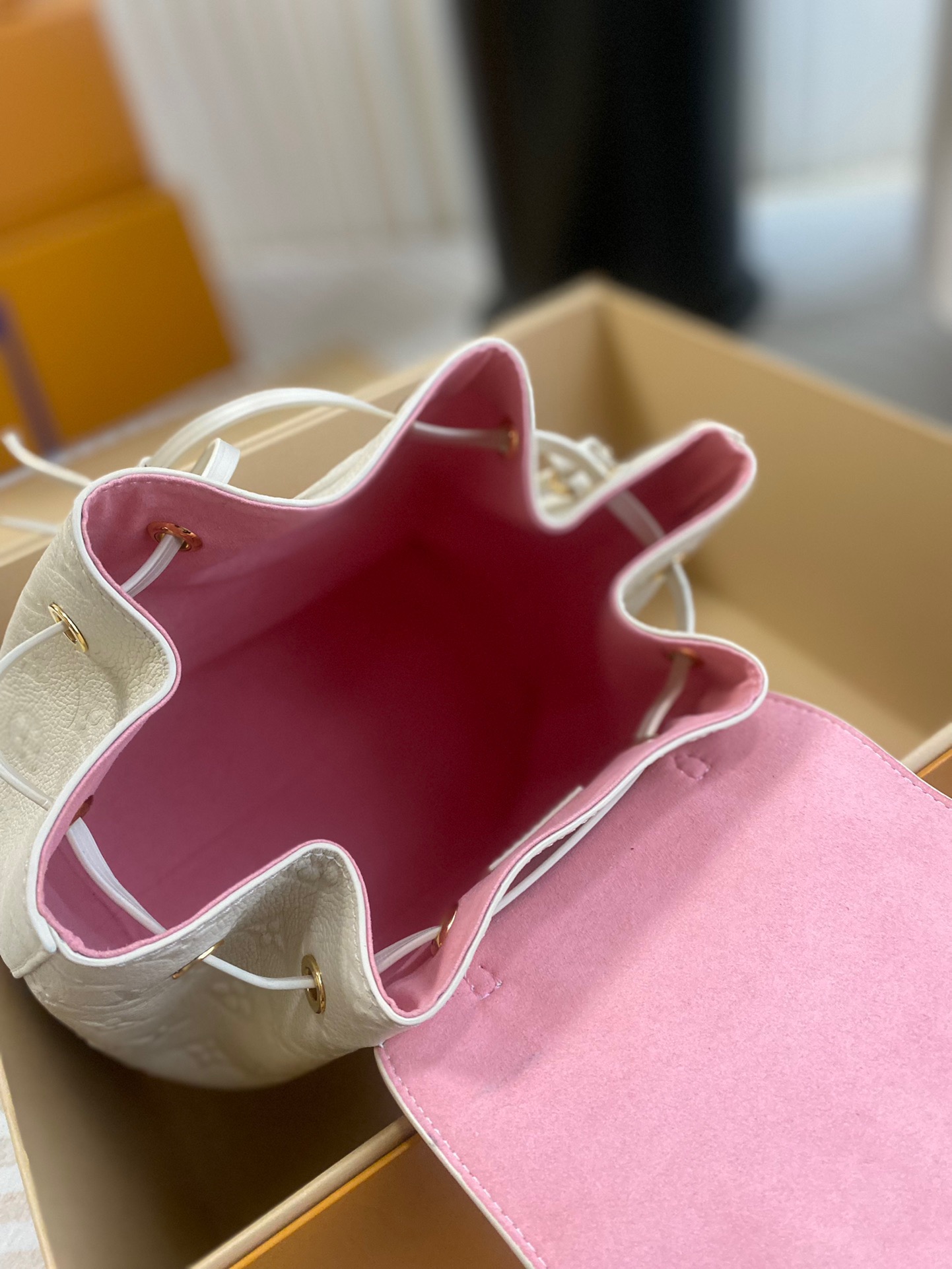 L*ouis V*uitton Top Bag