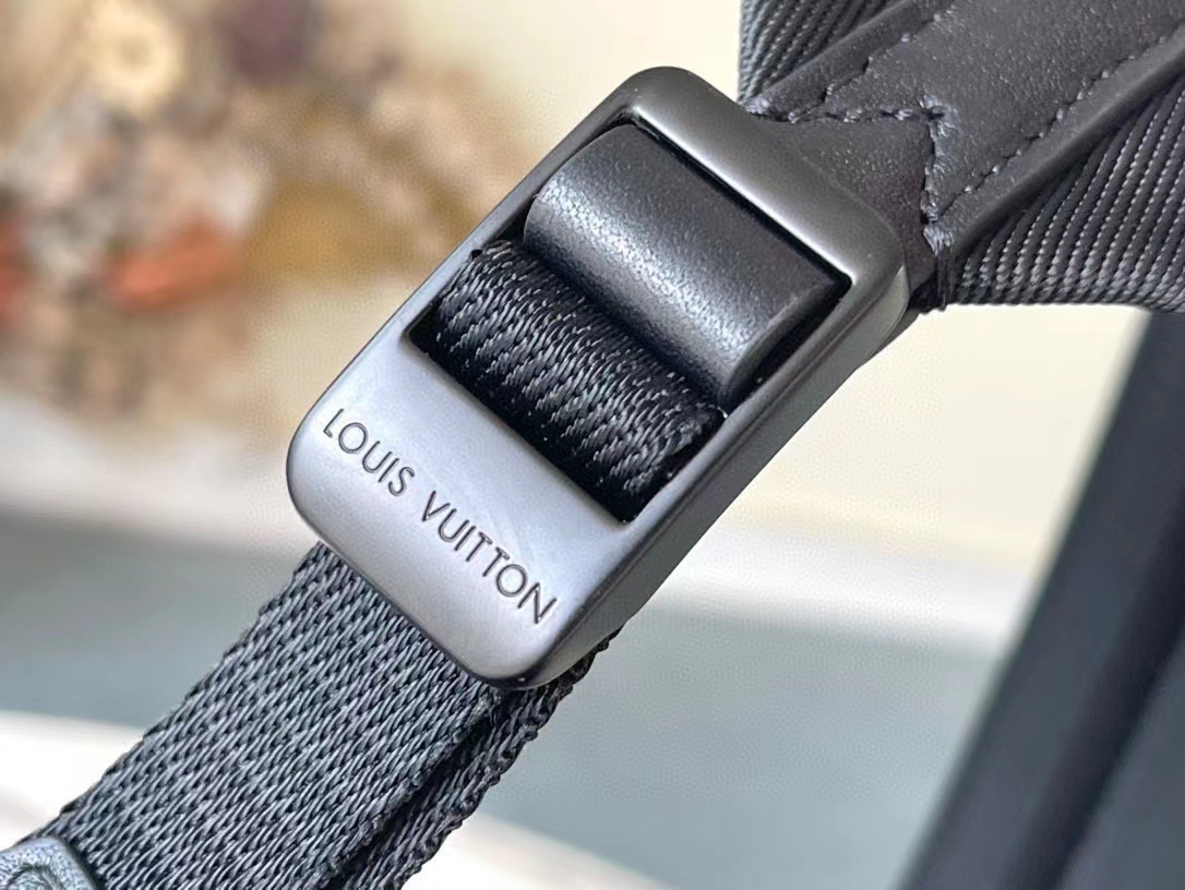 L*ouis V*uitton Top Bag