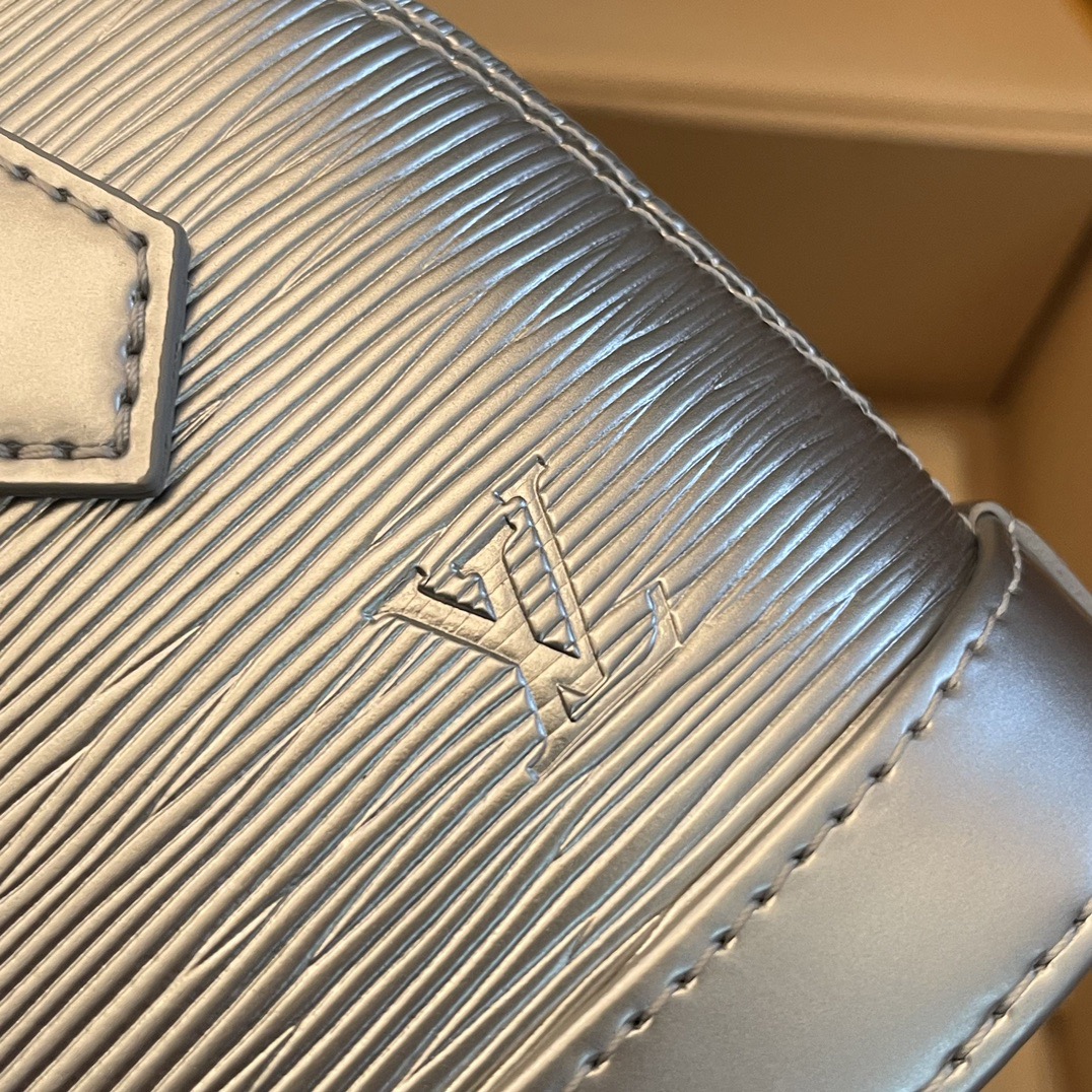 L*ouis V*uitton Top Bag