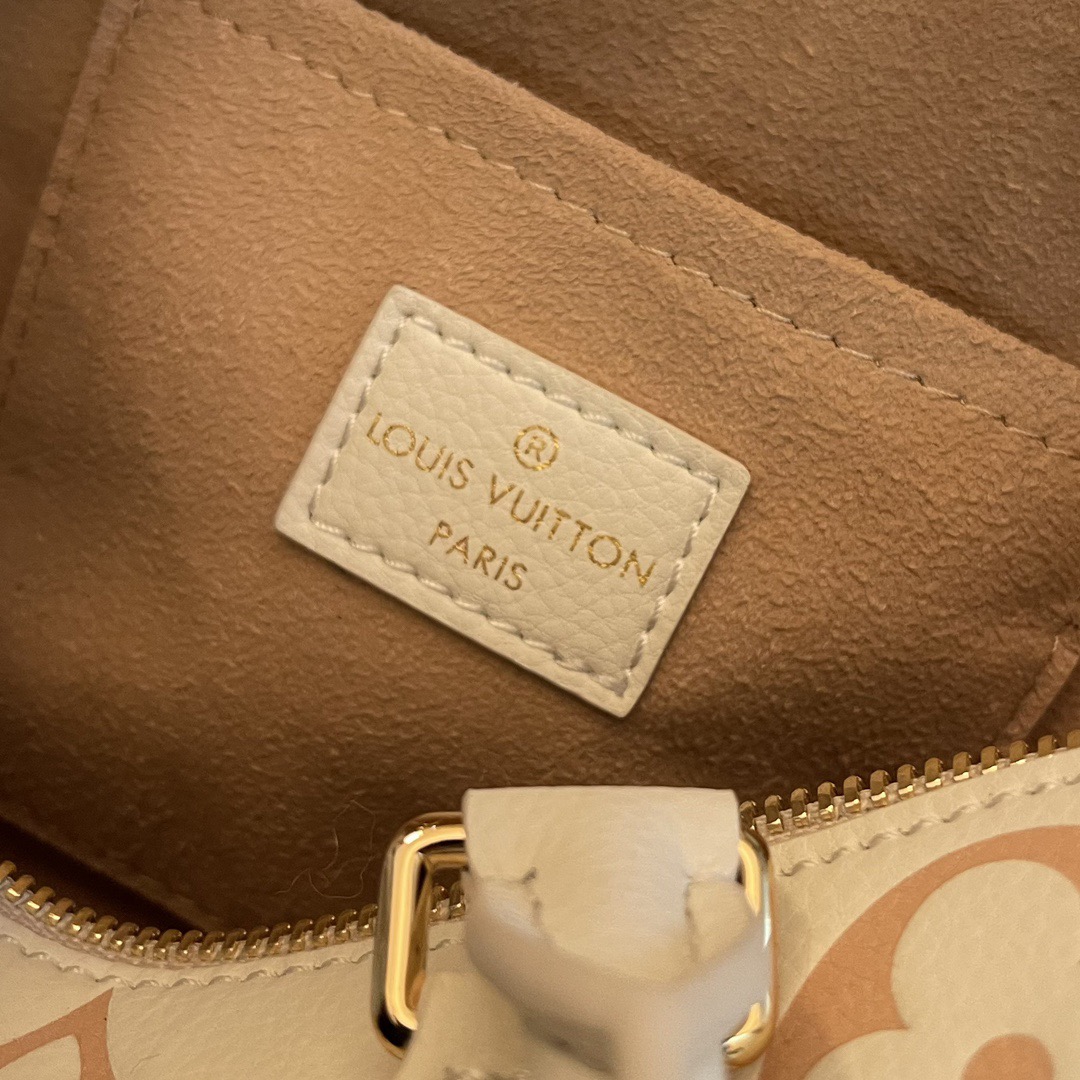 L*ouis V*uitton Top Bag