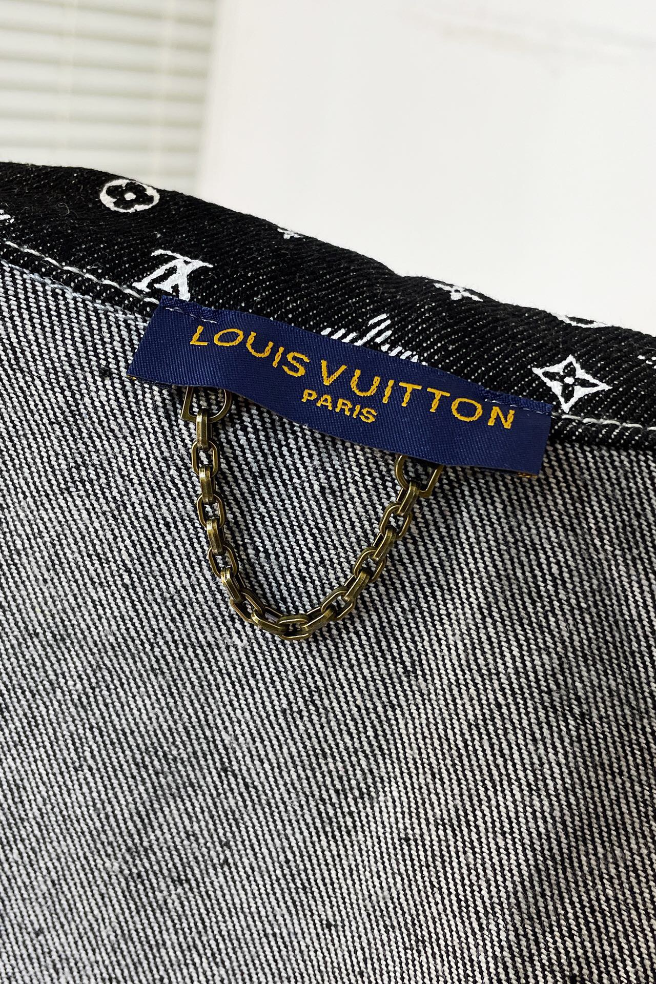 Men suits Top Quality