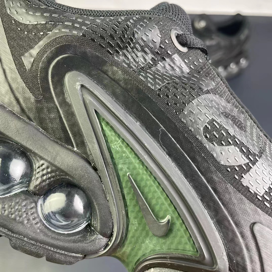 Nike Air Max+S*upreme ）