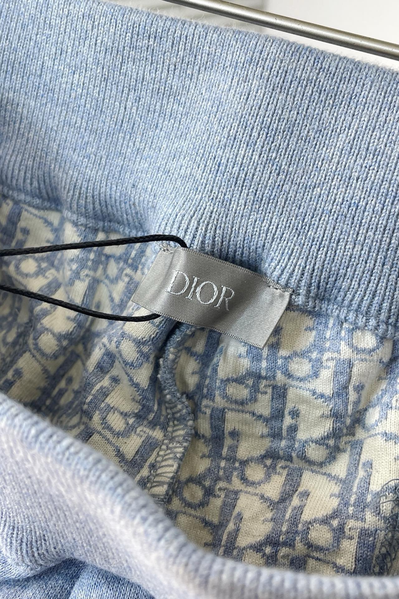 Men suits Top Quality