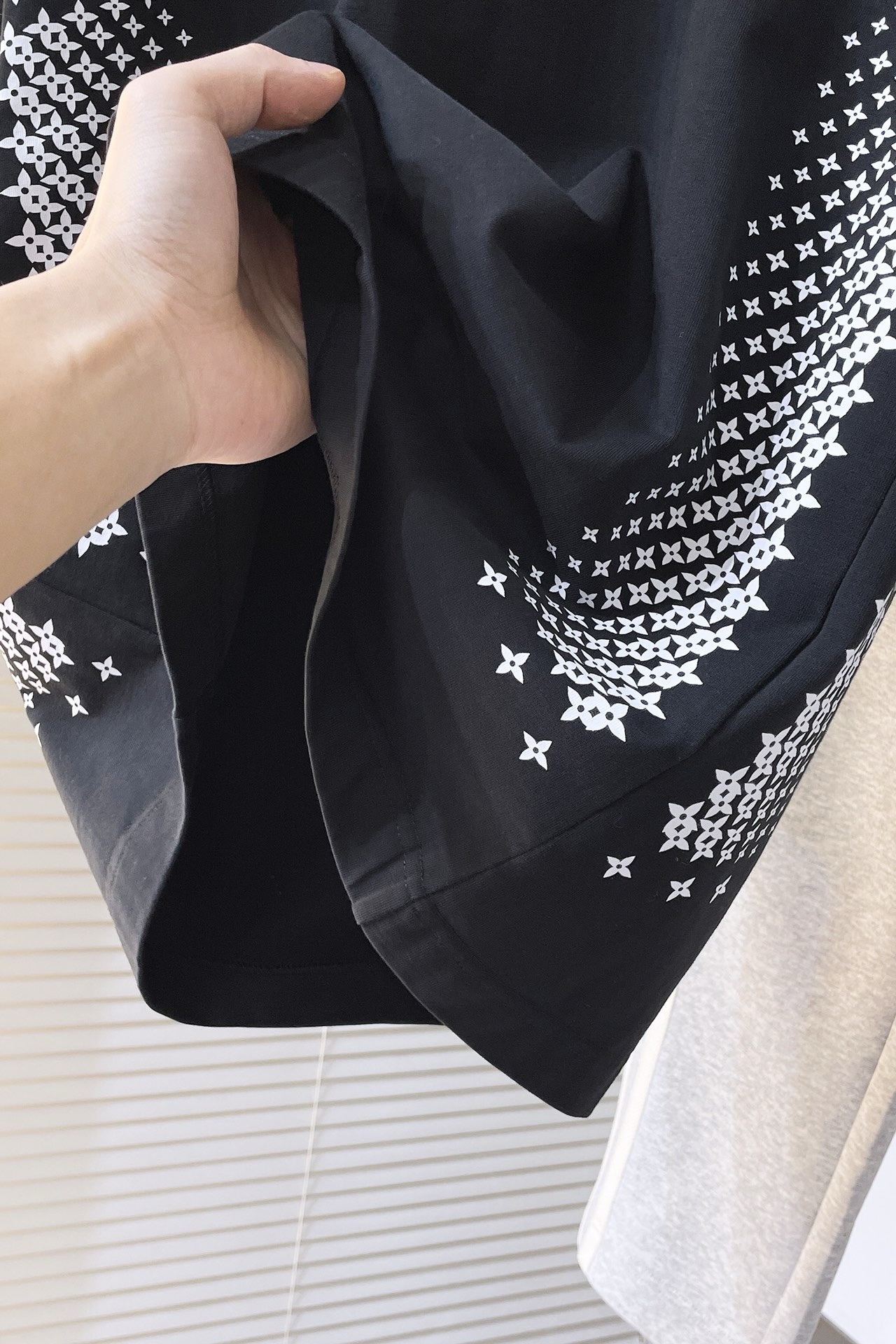 Men Women T-shirt Top Quality