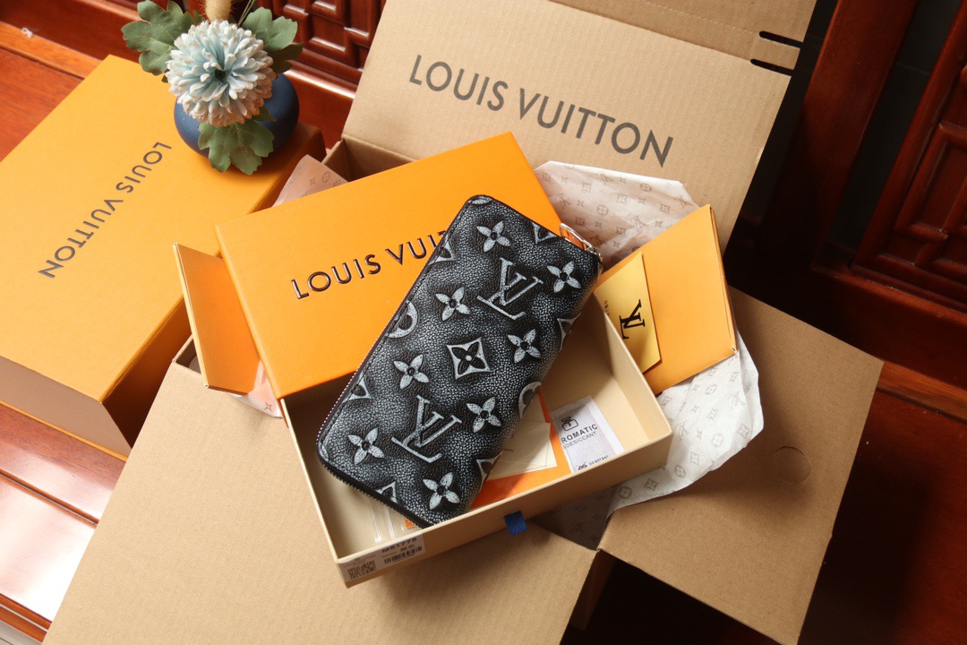 L*ouis V*uitton Top Bag