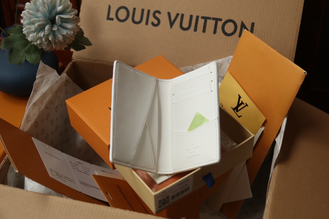 L*ouis V*uitton Top Bag