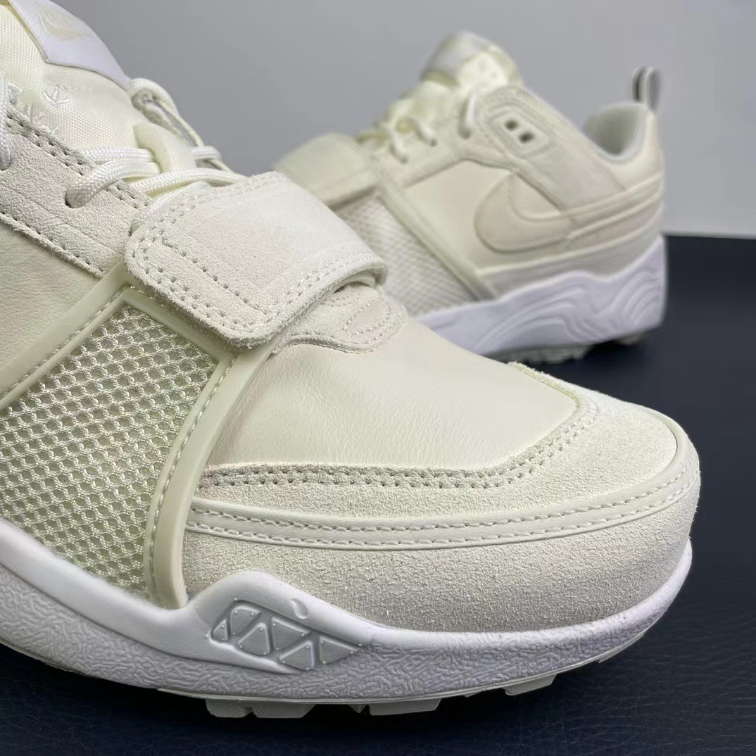 T*ravis Scott+ Nike -A-don