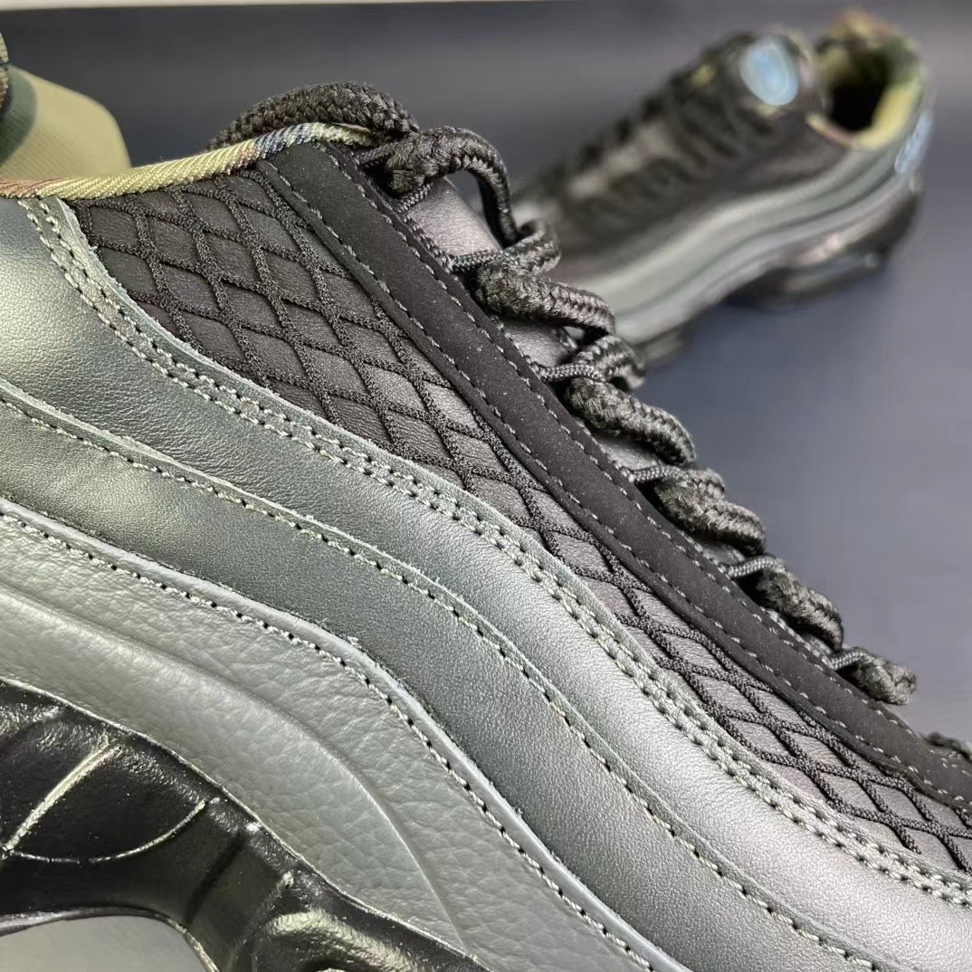 Nike Air Max95+Corteiz )