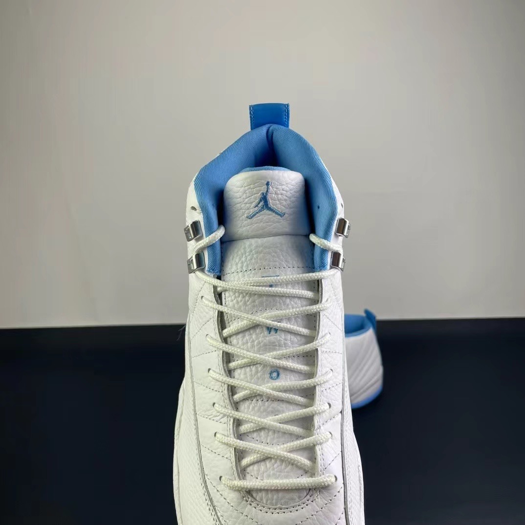 Air Jordan 12