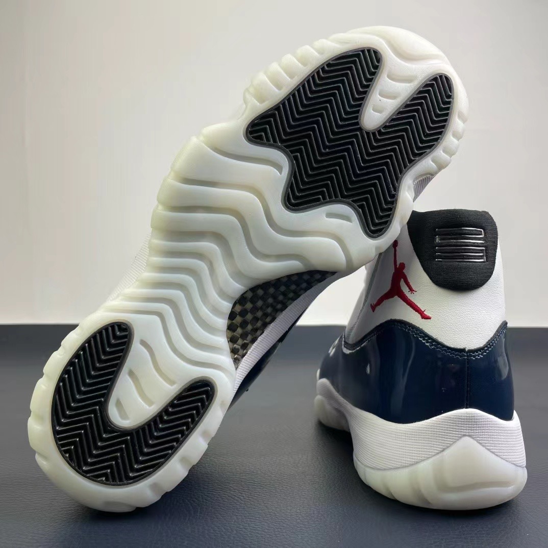 NIKE Air Jordan 11()