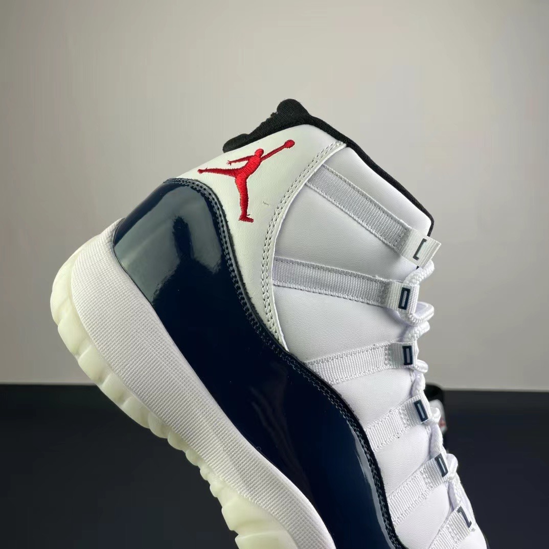 NIKE Air Jordan 11()