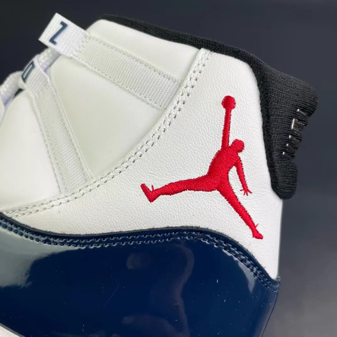 NIKE Air Jordan 11()