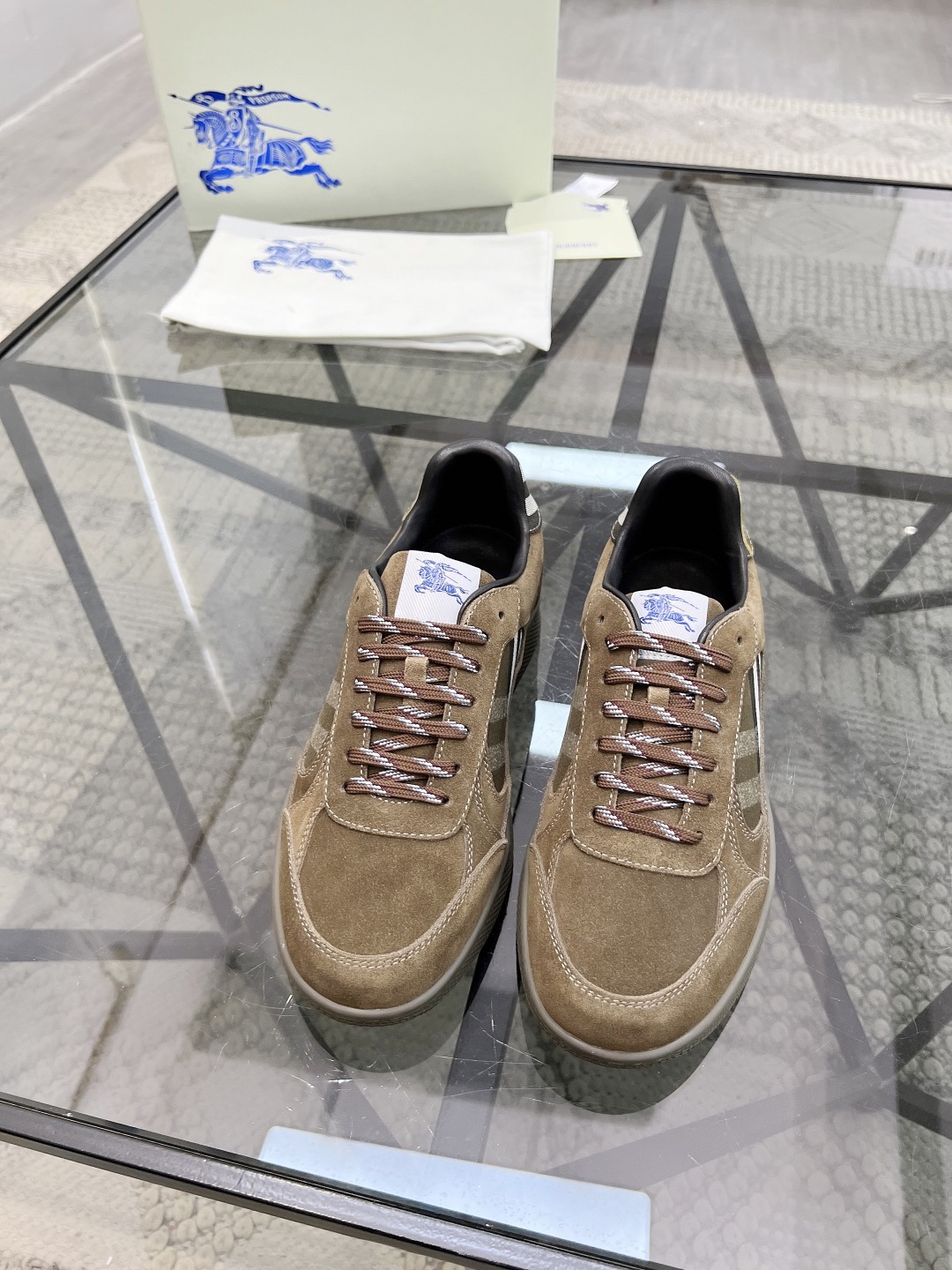 Men B*rberry Sneaker ()