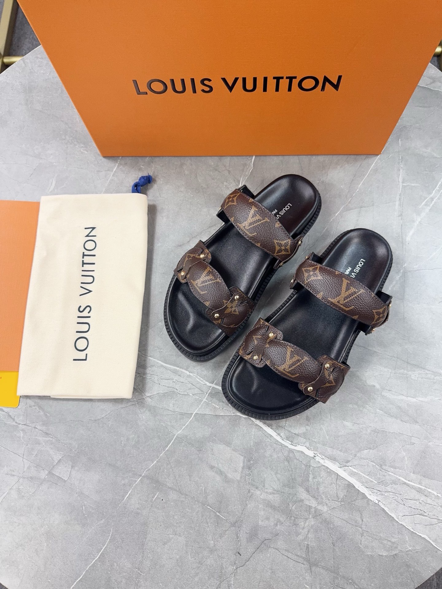 Women L*ouis V*uitton Top Sandals