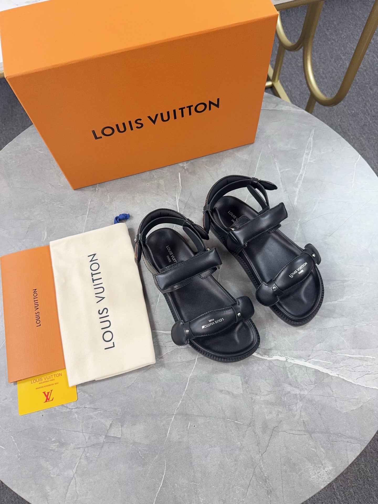 Women L*ouis V*uitton Top Sandals