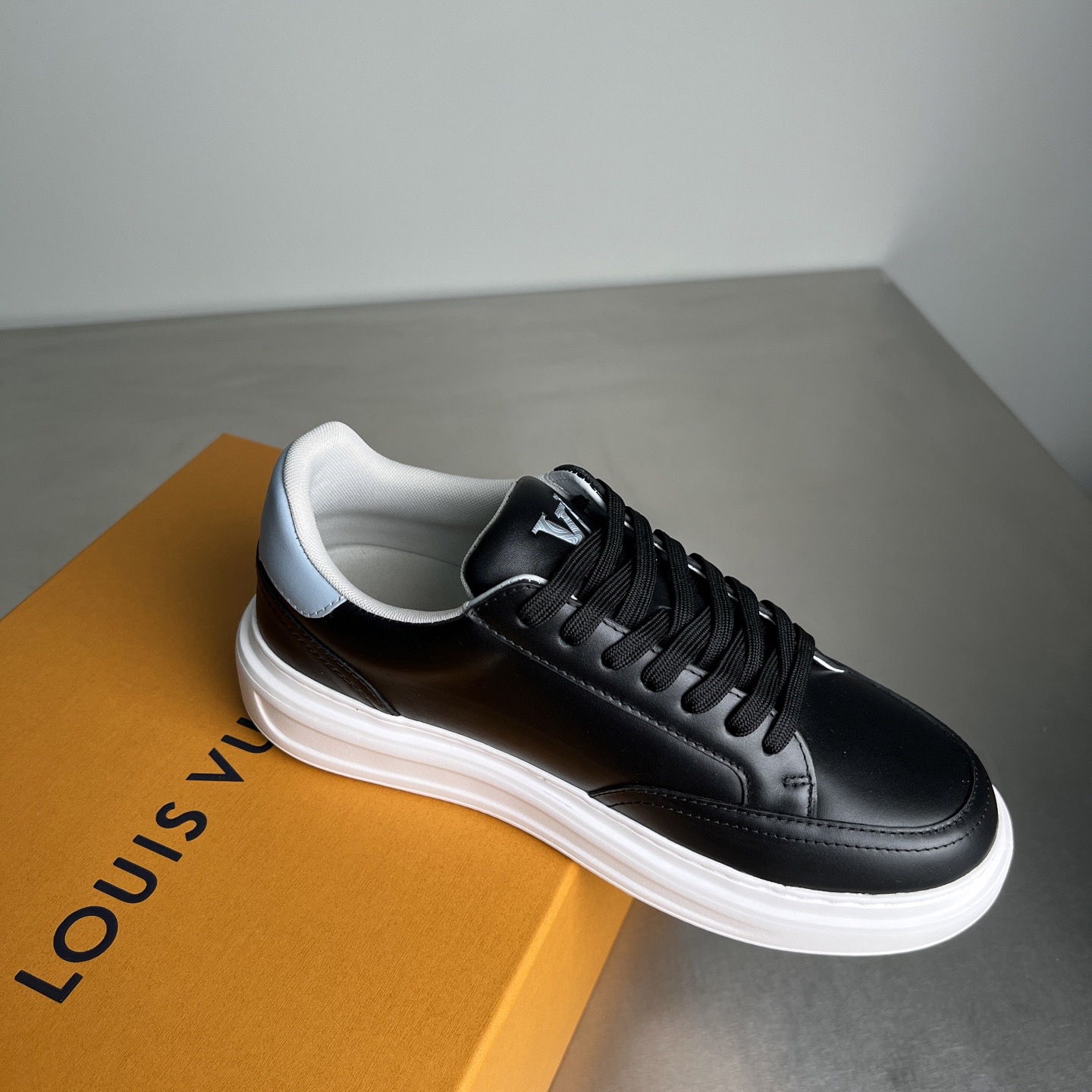 Men Women L*ouis V*uitton Top Sneaker L*V Trainer