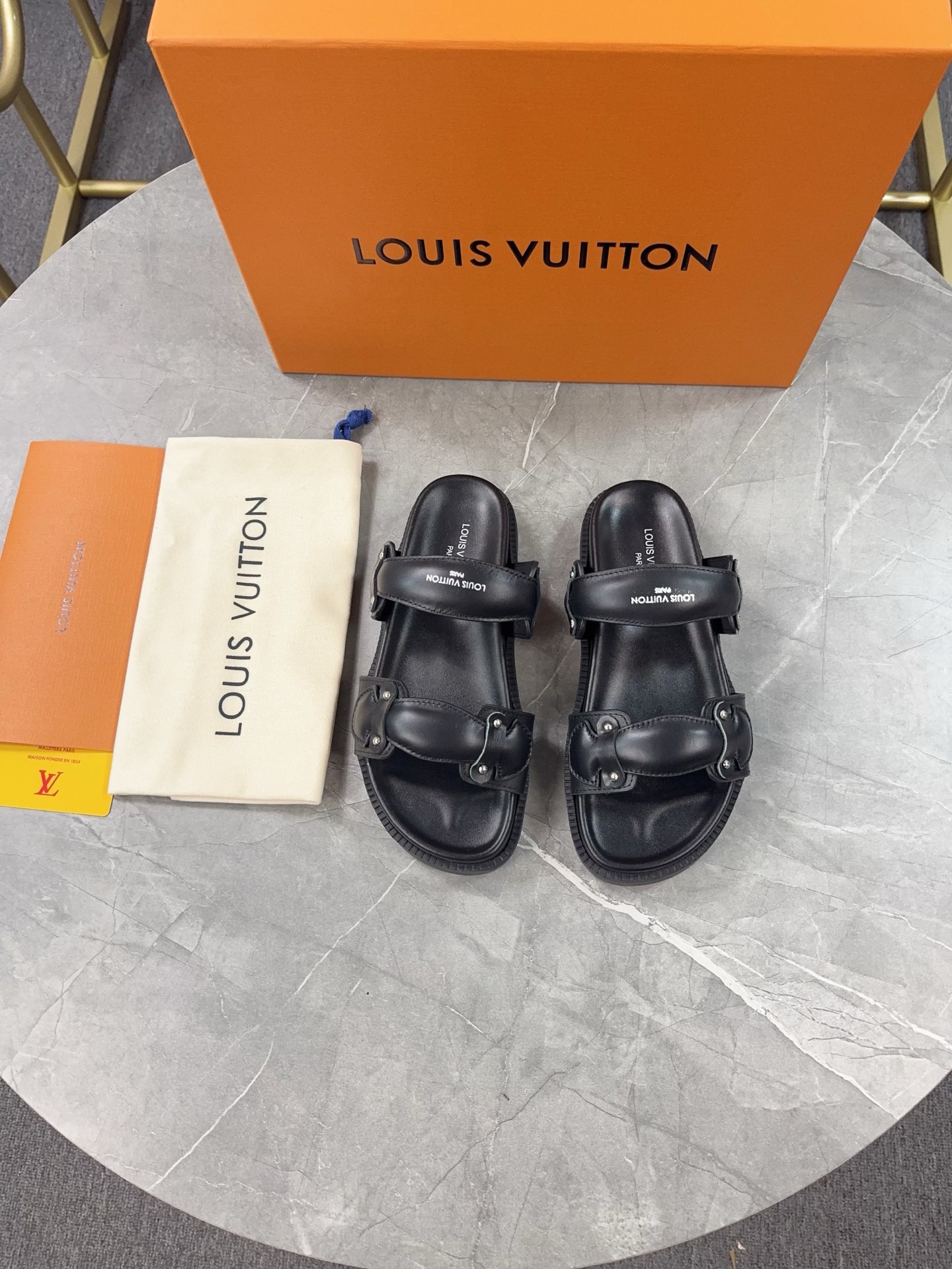Women L*ouis V*uitton Top Sandals