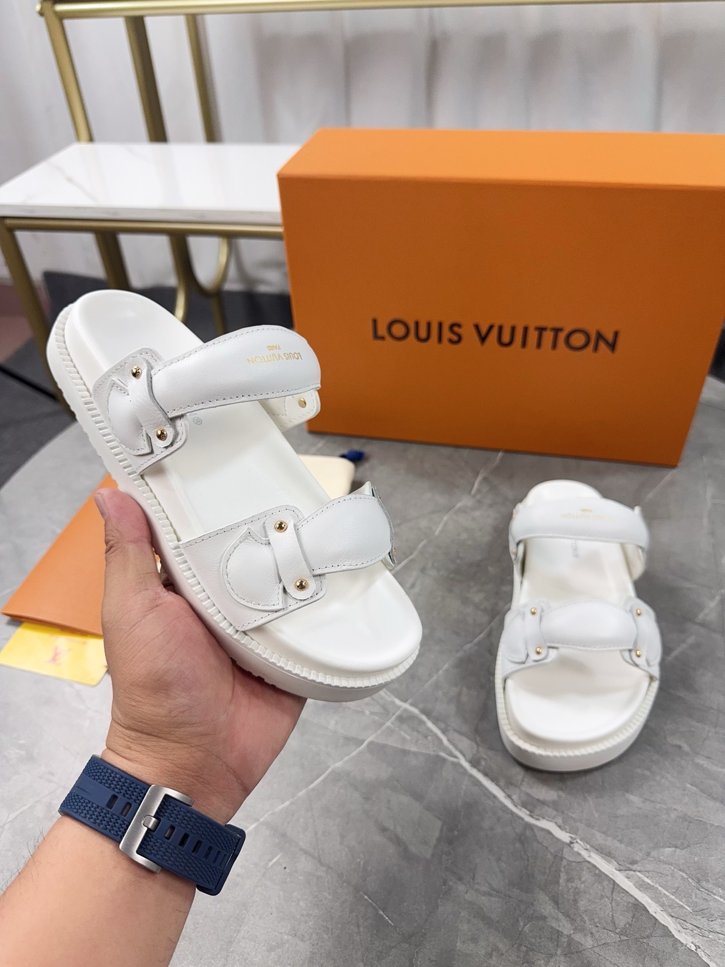 Women L*ouis V*uitton Top Sandals
