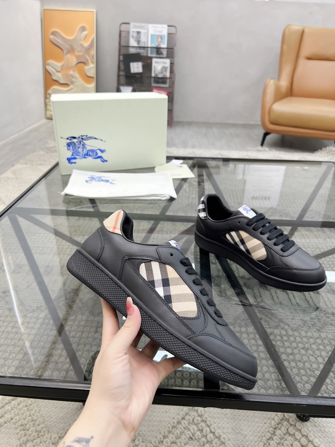 Men B*rberry Sneaker （）